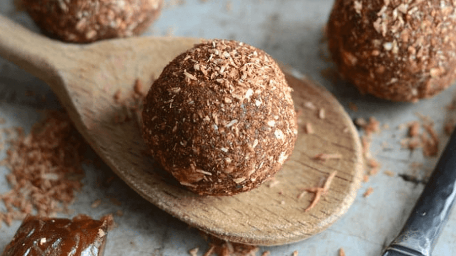 Cinnamon energy balls